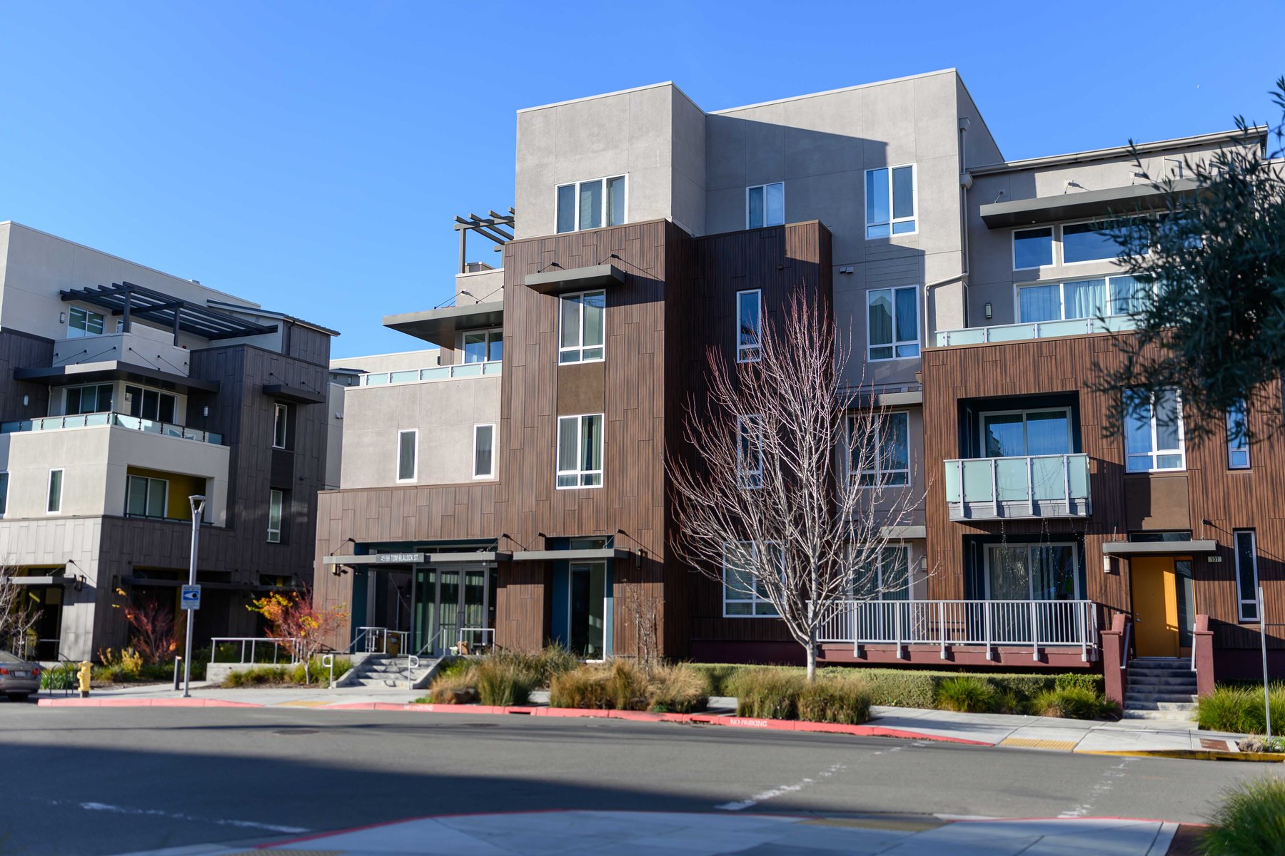 Bay Area multifamily building frontage with exterior access context.